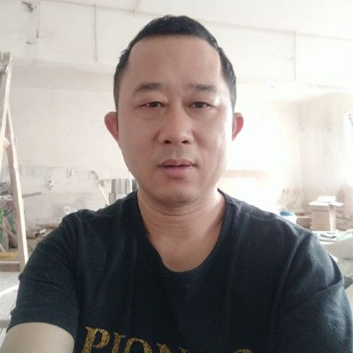 优优工长钟伟龙