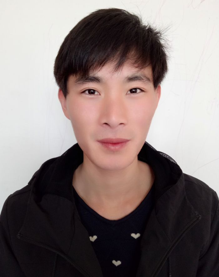 优优工长步亚民