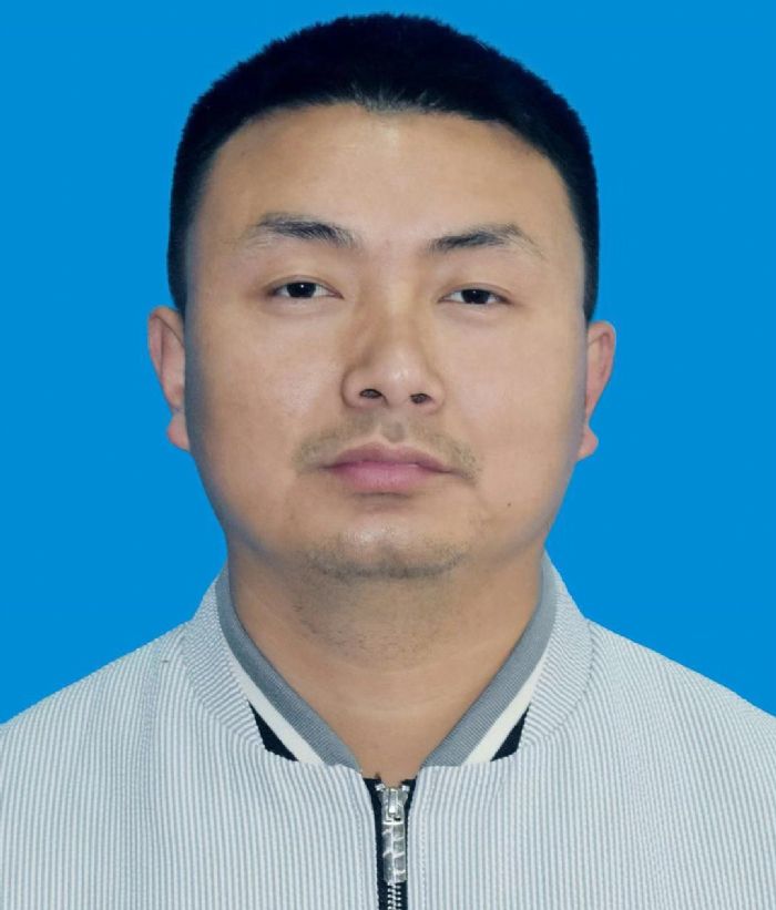 优优工长何世佳