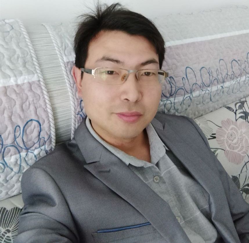 优优工长夏文友