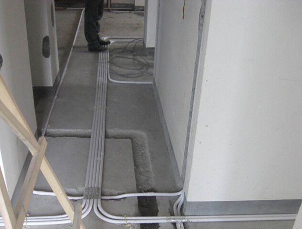 ���ι���