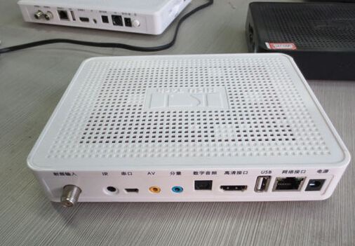 ����������м��