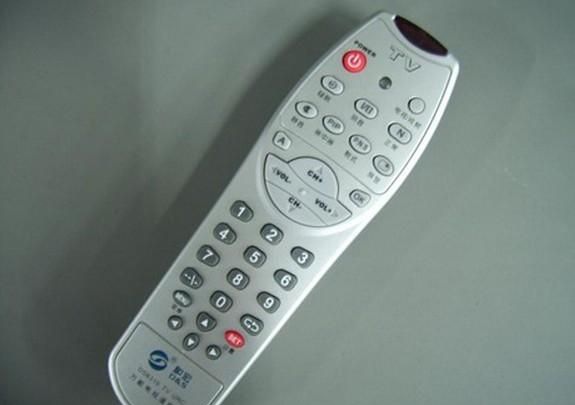 ���ܵ���ң����