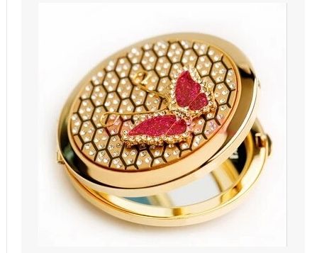 ��ʥ��ױ��