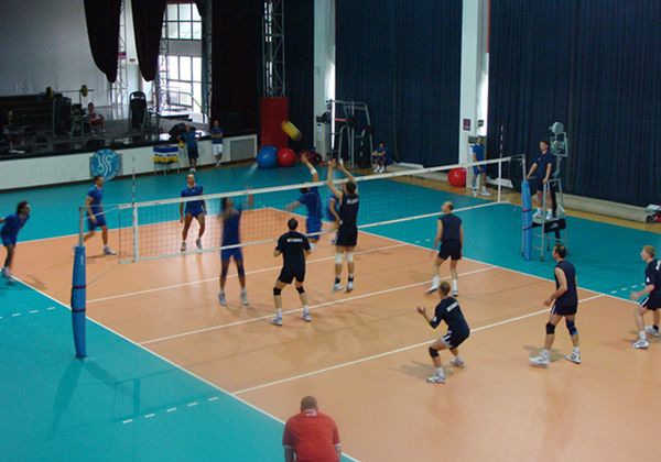 ���򳡵ر�׼�ߴ�