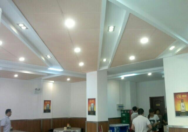 ֣�ݺ�ר·��һ·װ��Ч��ͼ