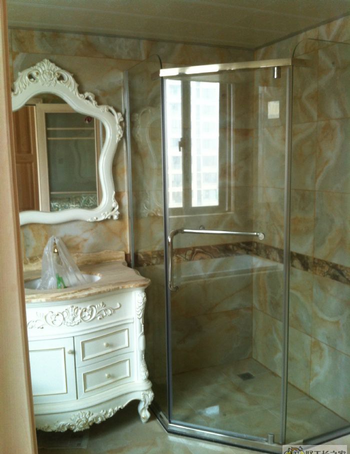 �ϲ���ó������װ��Ч��ͼ