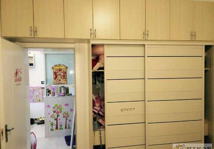 �人���ڱ������׸�װ��Ч��ͼ