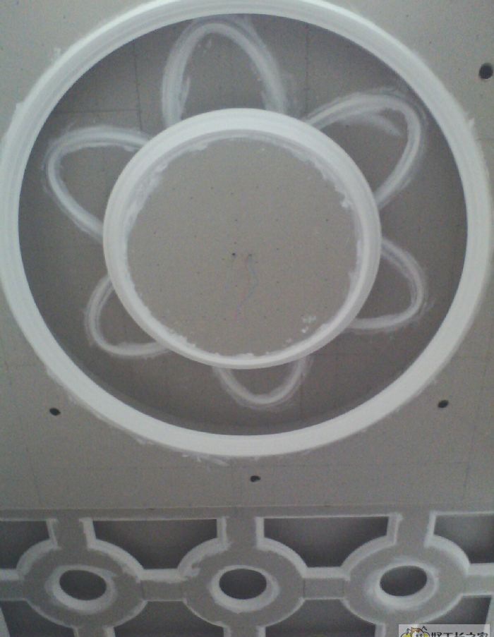 �Ϻ�����Ҷ����װ��Ч��ͼ