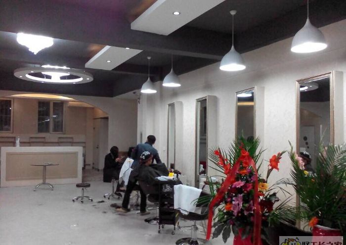 沈阳发廊装修效果图