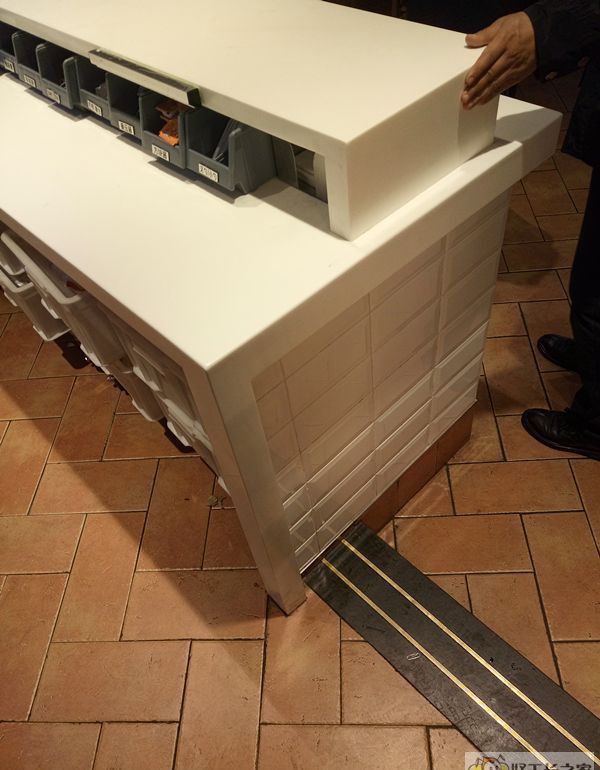 �人�ϲ����KFCװ��Ч��ͼ