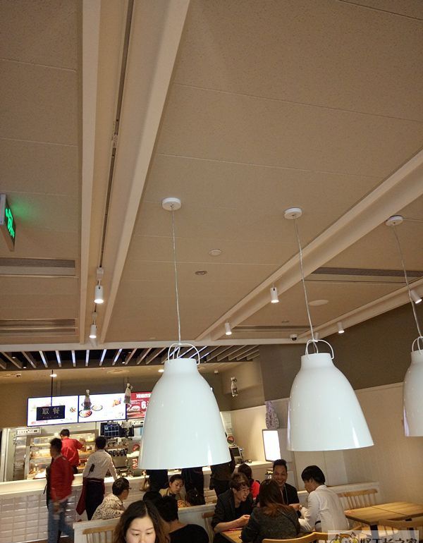 �人�ϲ����KFCװ��Ч��ͼ