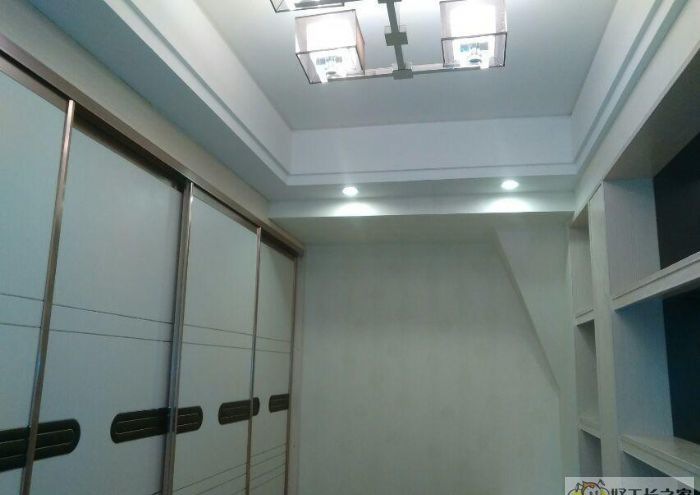 �ɶ�Ӣ������װ��Ч��ͼ