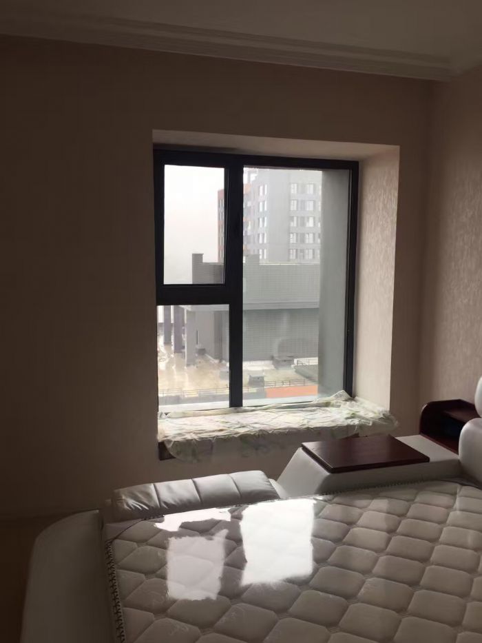 �����������϶�װ��Ч��ͼ