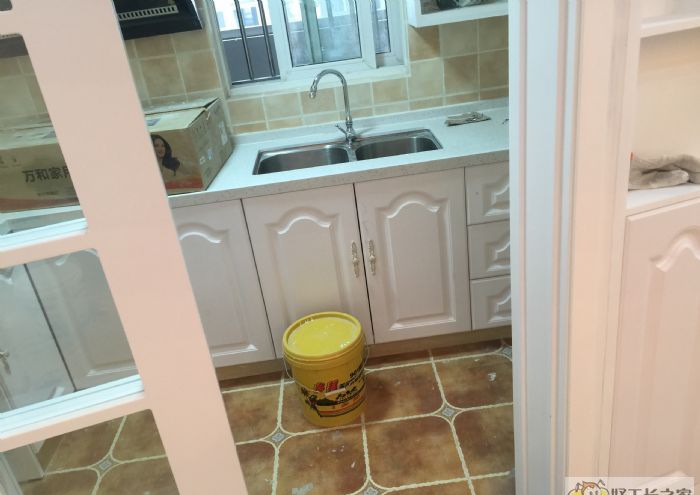 �Ϸʰ������Ƿ�����װ��Ч��ͼ