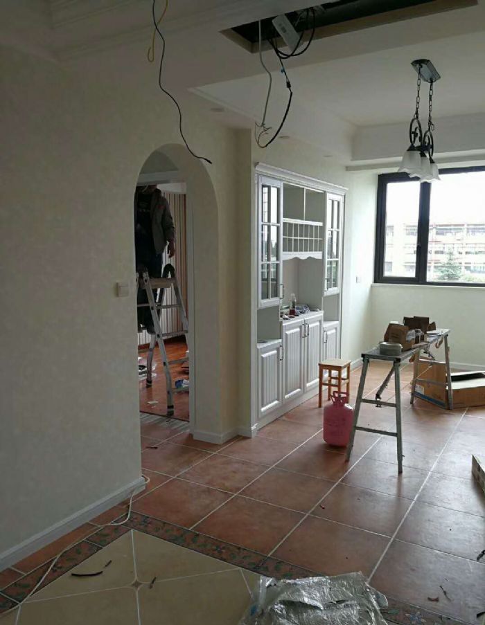 �人�彭���װ��Ч��ͼ