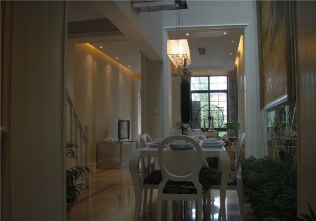 �Ͼ����ڶ���װ��Ч��ͼ