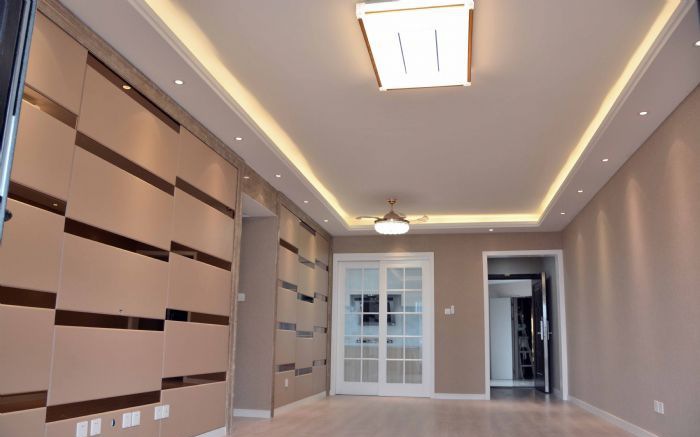 �ɶ�Ӣ�׳ǰ�װ��Ч��ͼ