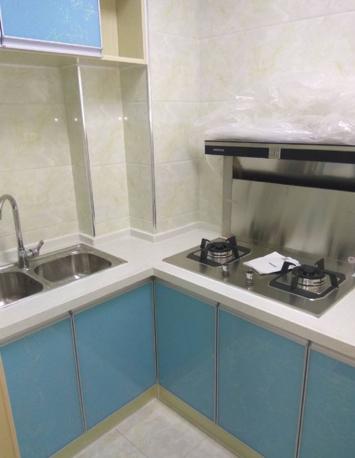 �人���ڱ���Ԣװ��Ч��ͼ