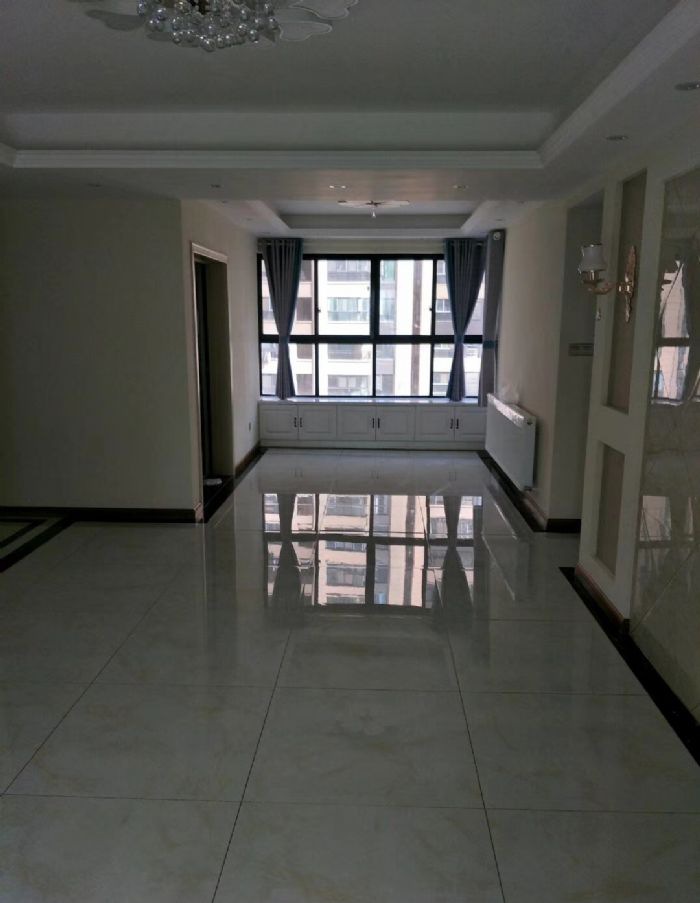 �人�����и�װ��Ч��ͼ