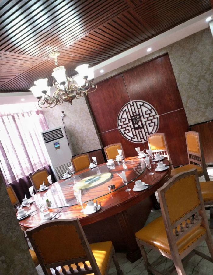 青岛利口福海鲜酒楼装修效果图
