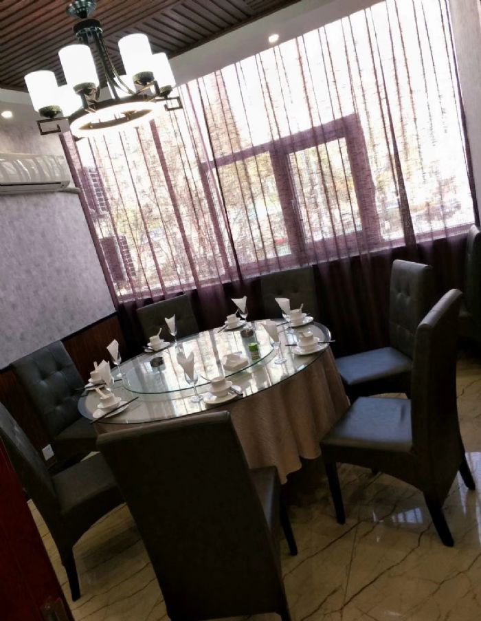 青岛利口福海鲜酒楼装修效果图