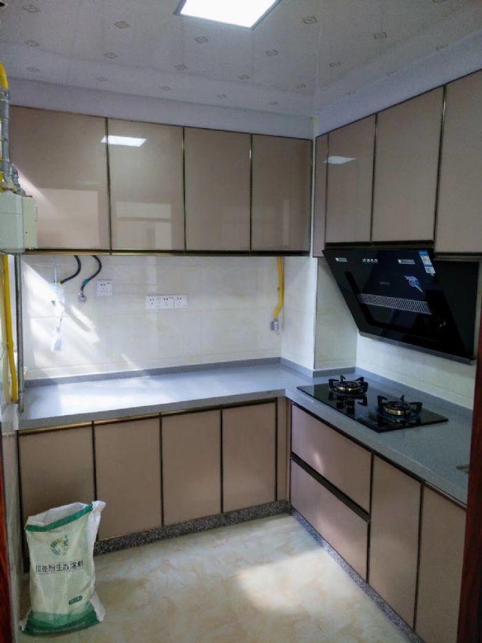 ���ڸ���������Էװ��Ч��ͼ