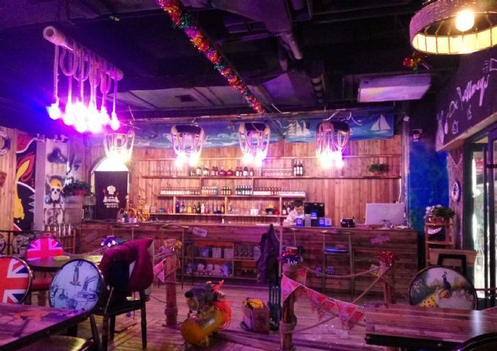 临沂大润发酒吧 装修效果图