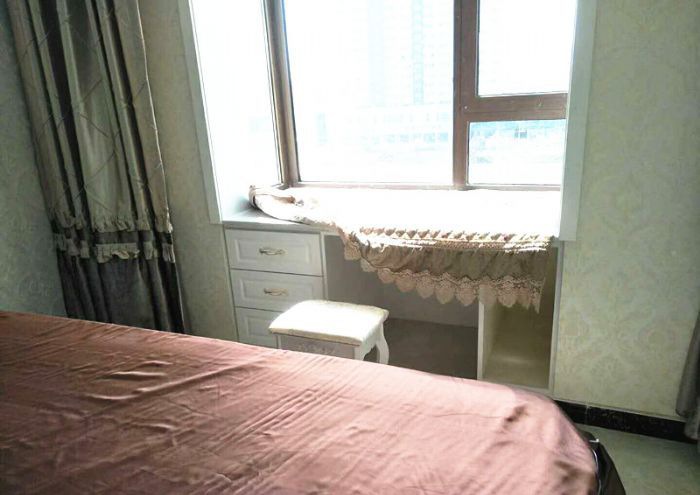 ���ʻ�ǰ���й㳡װ��Ч��ͼ