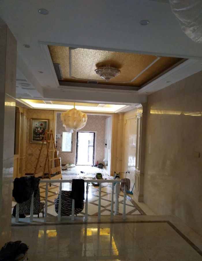 �人��ɫ�������װ��Ч��ͼ