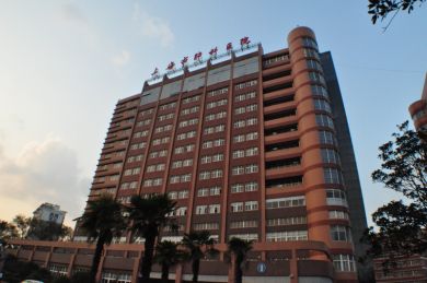 �Ϻ��ο�ҽԺ��4000ƽ��580������װ��Ч��ͼ