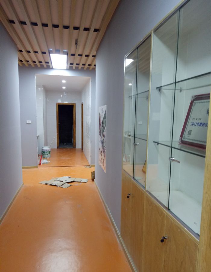 ʮ�߶��������Ӣ����ѵѧУװ��Ч��ͼ