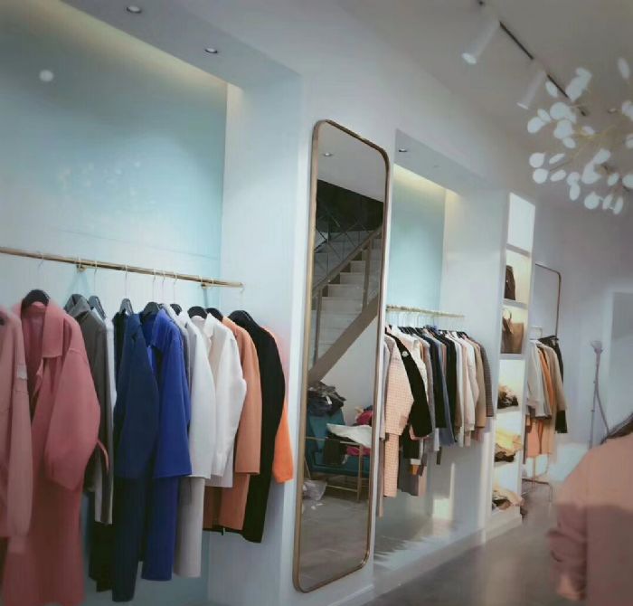 焦作焦作王府井女装店装修效果图