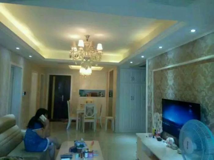 �ɶ����·���װ��Ч��ͼ