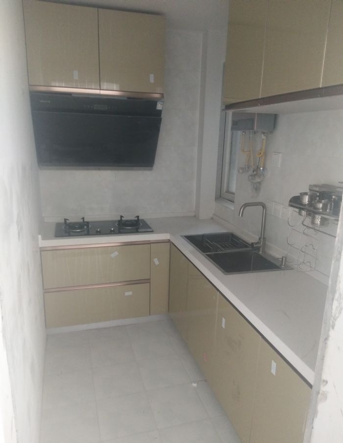 �Ͼ��ĳ�Էװ��Ч��ͼ