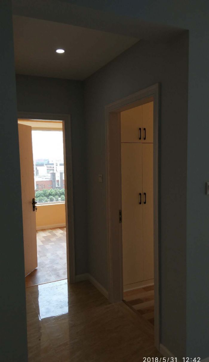 �ɶ���ޱ����װ��Ч��ͼ