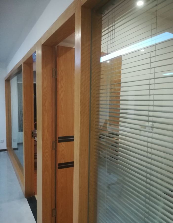 重庆隆鑫西城汇某办公室装修效果图