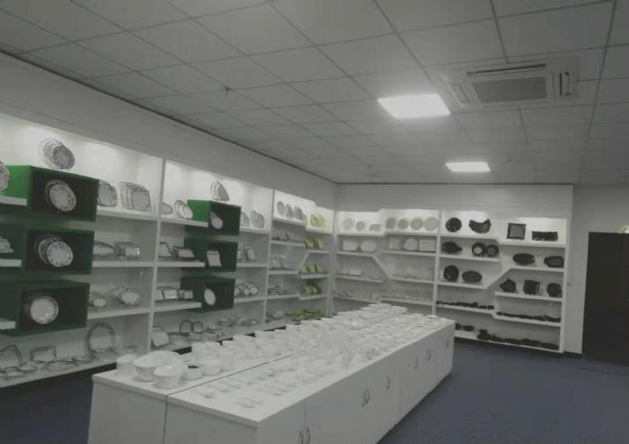 ��ݸ��ͷ�Ƿ����칫��װ��Ч��ͼ