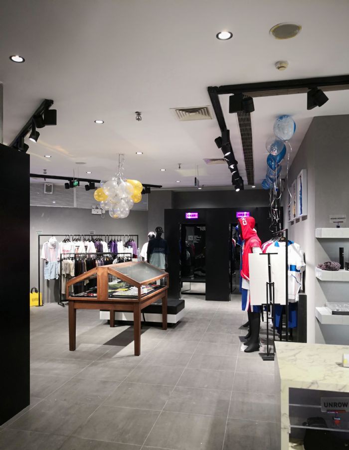 天津伊势丹INXX装修效果图