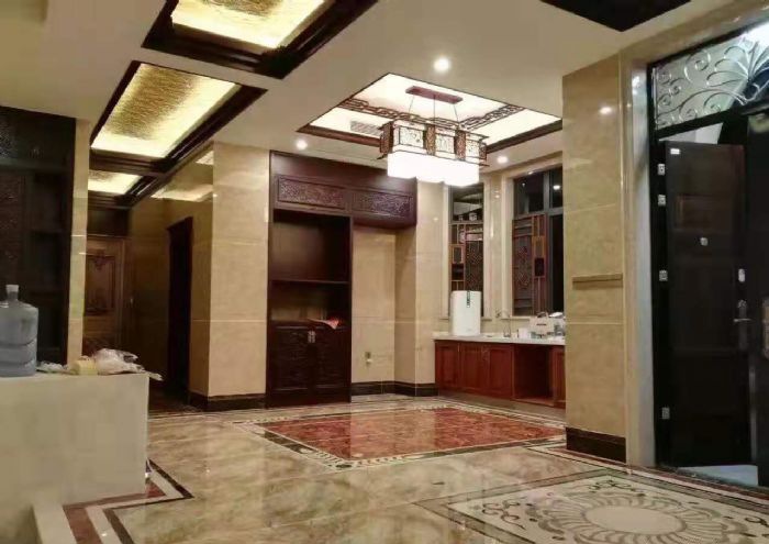 �����κͳ�װ��Ч��ͼ