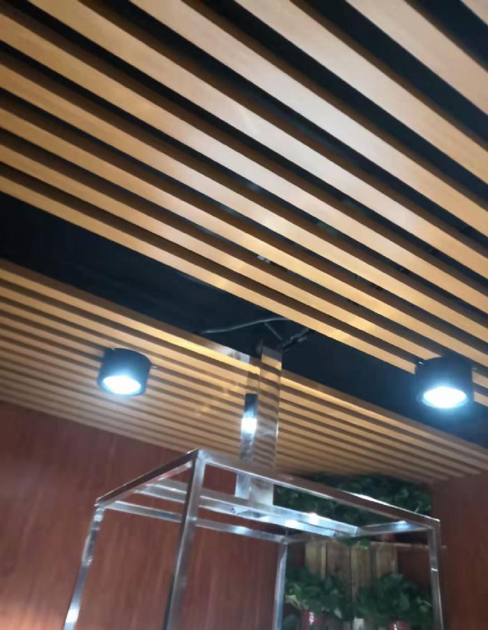 ֣���ϳ�·���ع���װ��Ч��ͼ