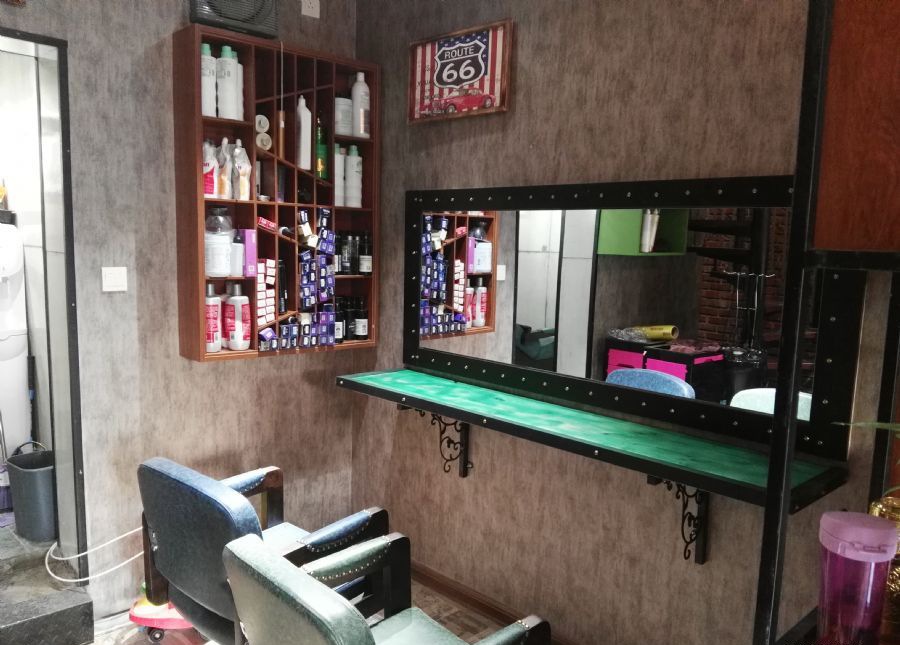 太原长治路理发店装修效果图