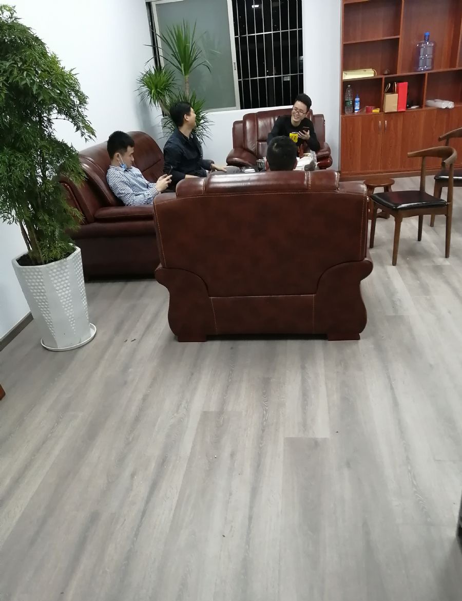 �������ڱ���F518װ��Ч��ͼ