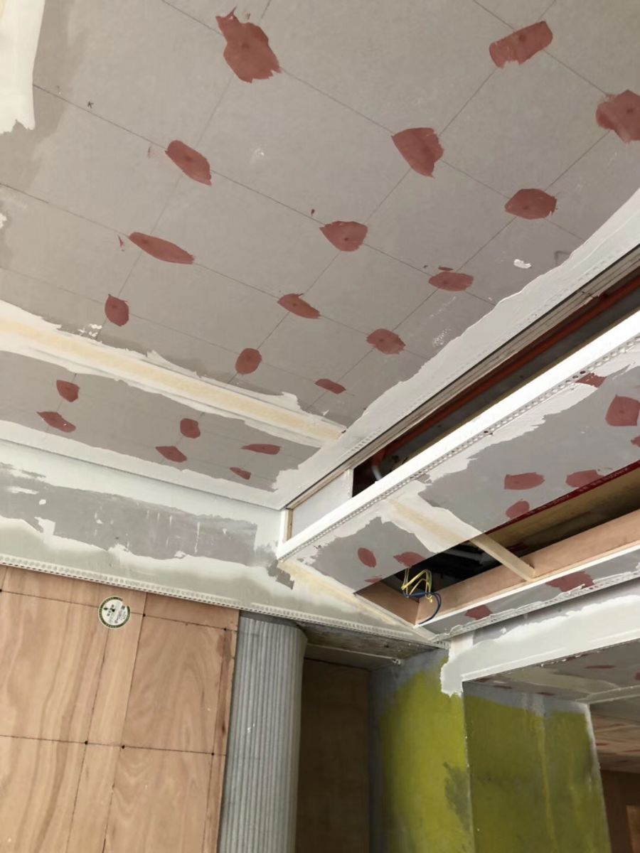 �人����̫�ų�װ��Ч��ͼ