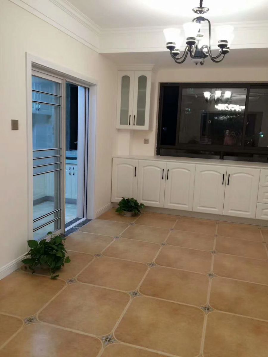 �Ϸ�������װ��Ч��ͼ